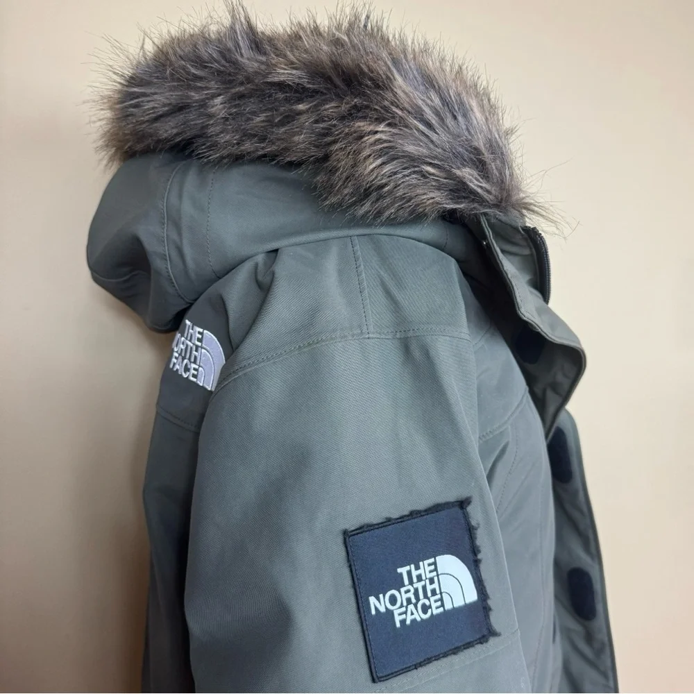 The North Face x Goretex Antarctica Parka Japan Exclusive in Olive Size Medium